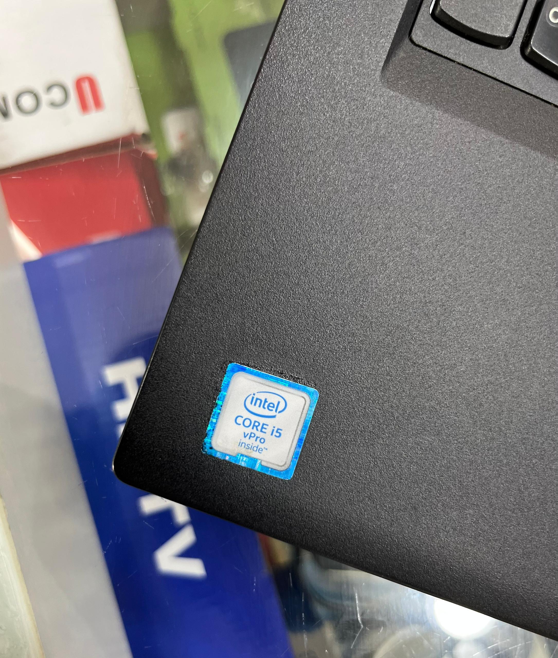 Lenovo ThinkPad T470 Laptop – Intel Core i5 6th Gen, 8GB RAM, 256GB SSD, 14" Full HD, Business Lapto