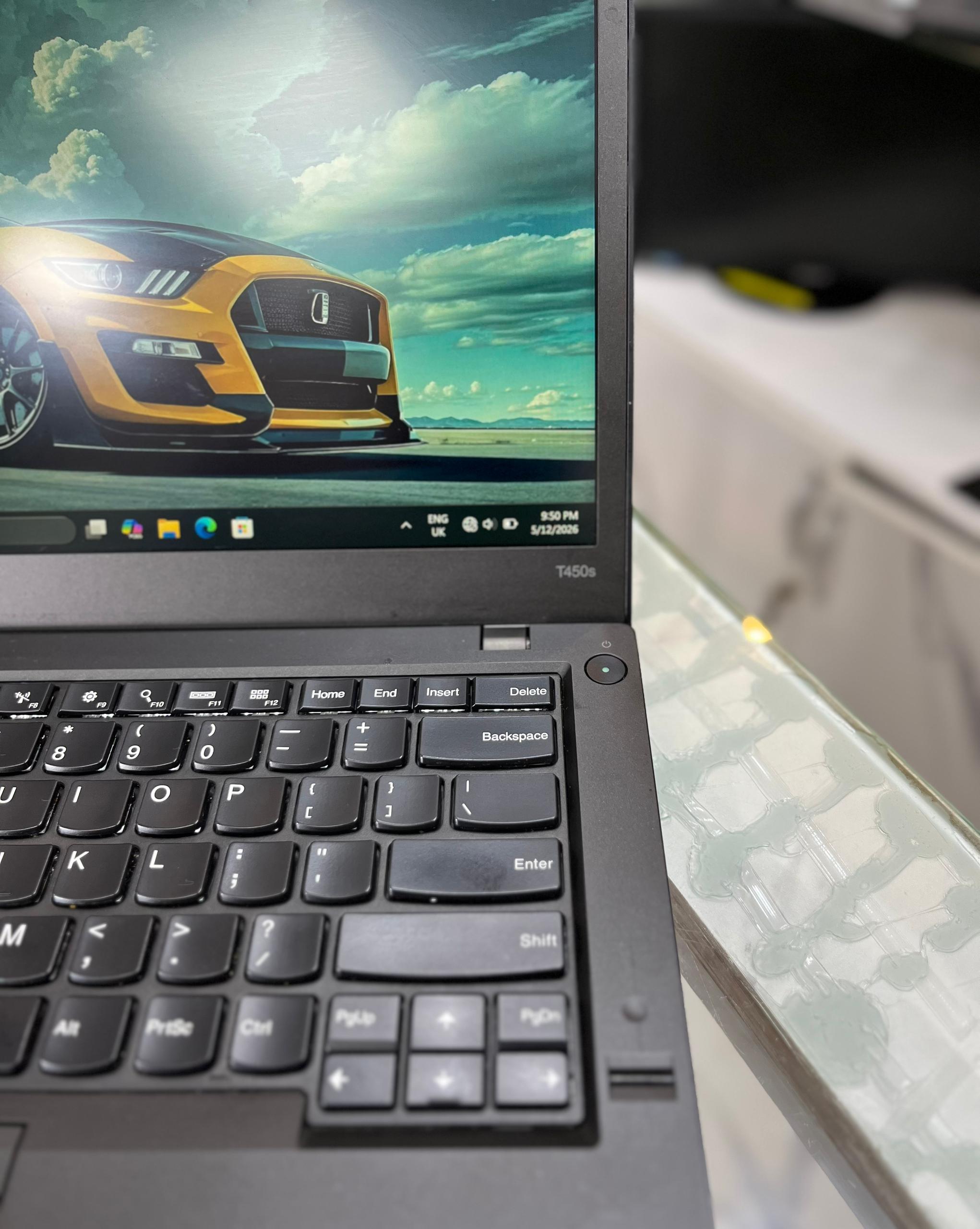 LENOVO THINKPAD T450S 💻  Intel®️ Core i7 5th Generation vpro max turbo frequency 2.60Ghz - @3.2Ghz