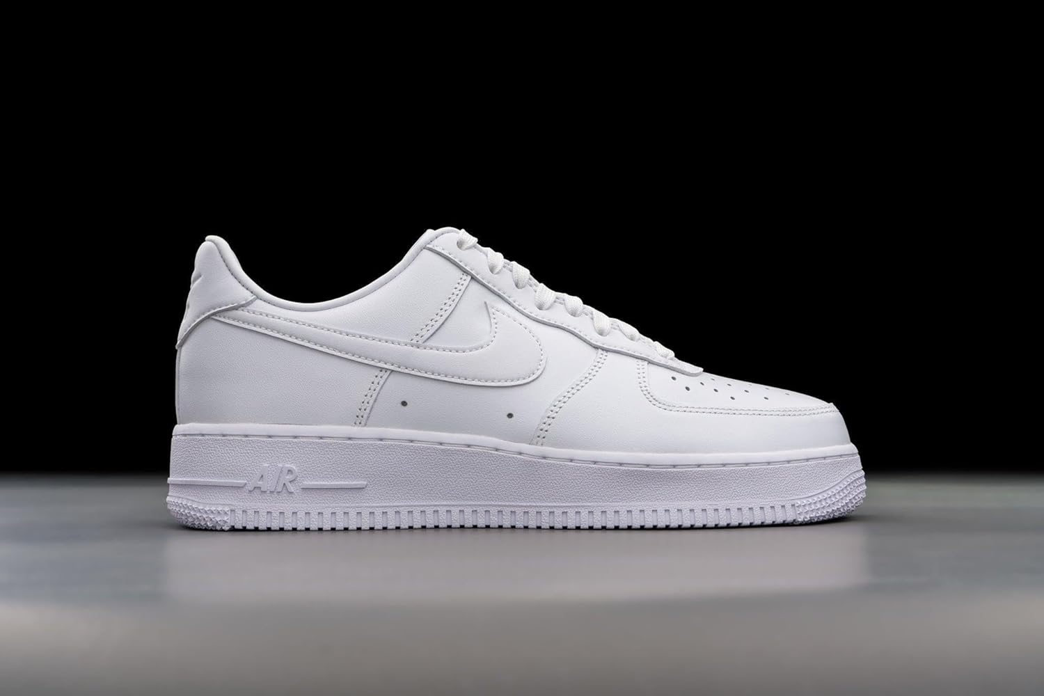 Nike Men's Air Force 1 '07 Sneakers