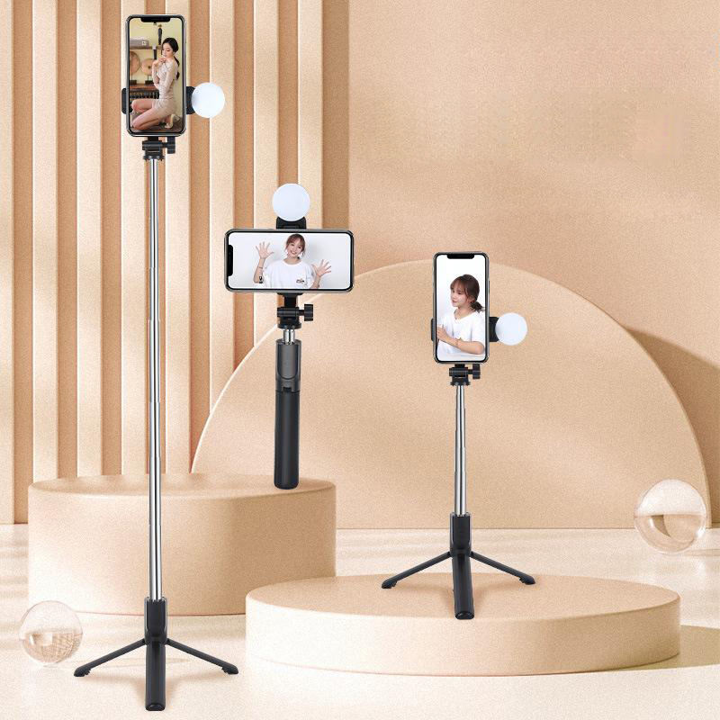 2024 New Aluminium Mini Selfie Stick Tripod Stand Wireless Live Broadcast Selfie Stick With Light And Tripod