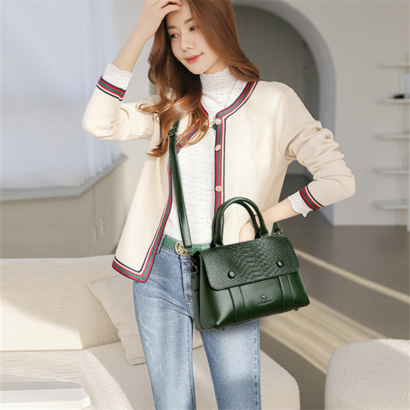 Luxury Crocodile Pattern PU Texture Crossbody Bags Women Fashion Handbag Simple Retro Commuting Shoulder Bag Female  Tote Bags