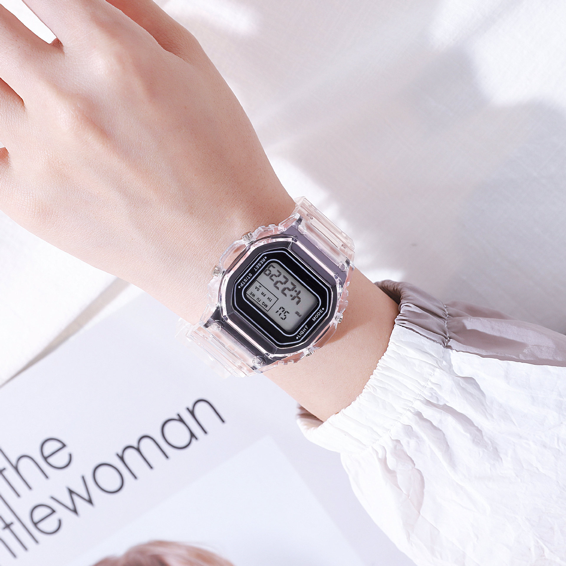 New Fashion Transparent Electronic Watch LED Ladies Wristwatch Sports Waterproof Electronic watchs Candy Multicolor Student Gift