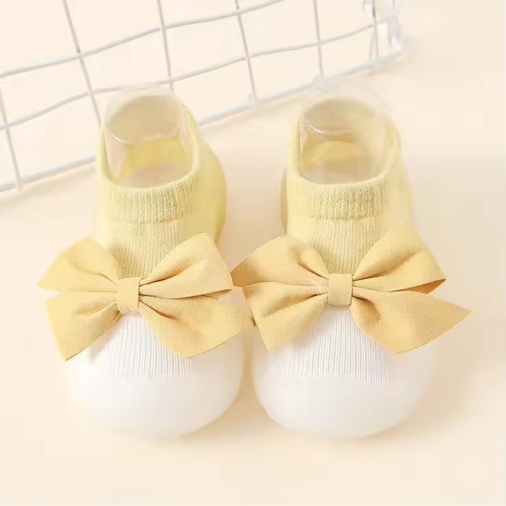 Bow shaped baby girl princess style indoor and outdoor anti slip and anti-collision baby walking shoes and socks