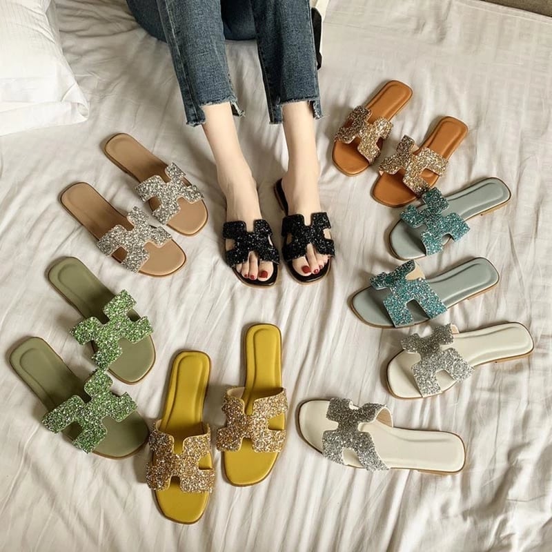 Women's H slippers new fashion outdoor multifunctional slippers, wearing flat slippers H ladies flat slippers sandals