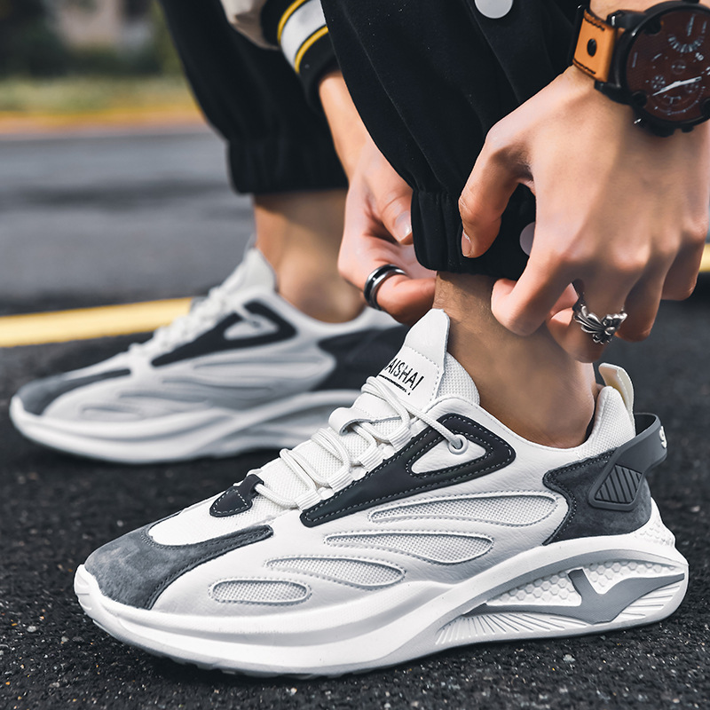 Men's Running Shoes 2023 Spring New Front Lace Up Trendy Shoes Flying Weave Breathable Casual Shoes Cross border of Me