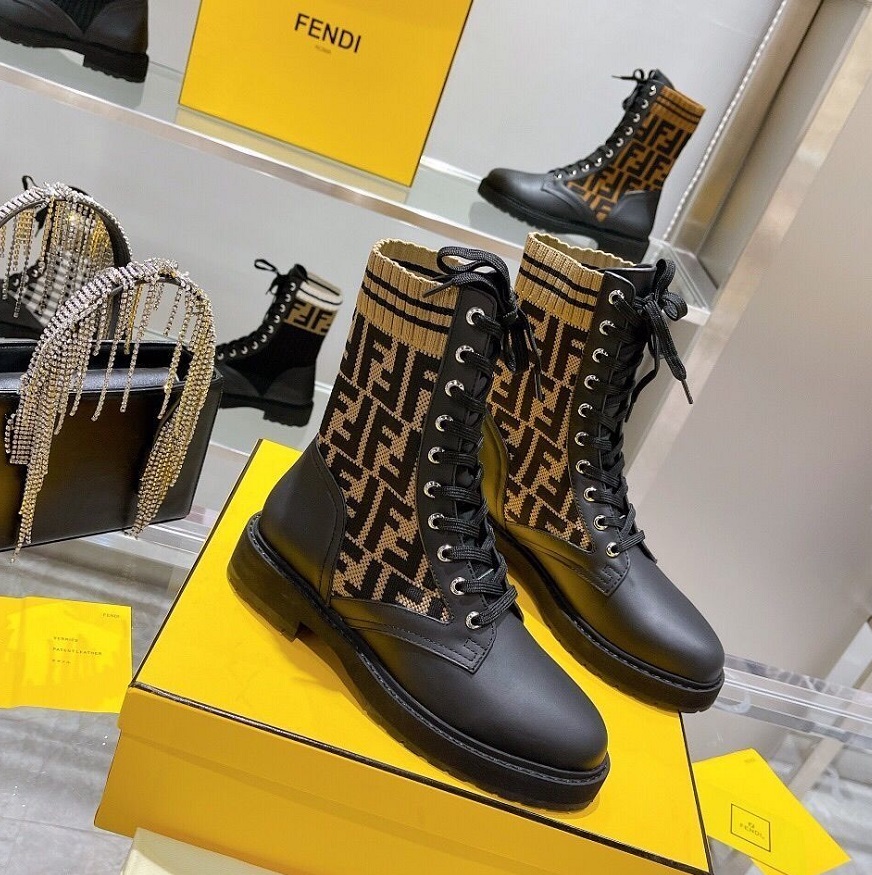 Martin boots female British wind new bootsboots handsome breathable autumn and winter thick black motorcycle boots