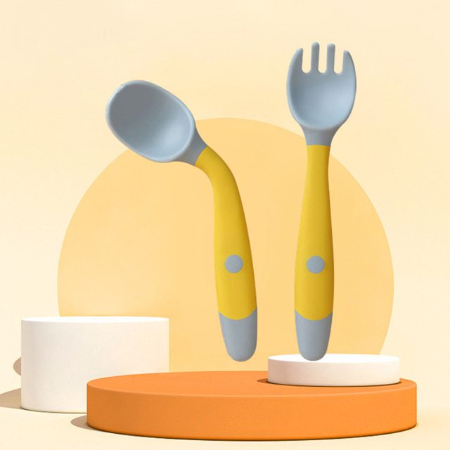 Silicone Spoon For Baby Utensils Set Auxiliary Food Toddler Learn To Eat Training Bendable Soft Fork Infant Tableware &