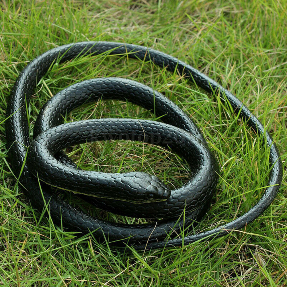 1 PC Realistic Soft Rubber Toy Snake Safari Garden Props Joke Prank Gift About 130cm Novelty And Gag Playing Jokes Toys