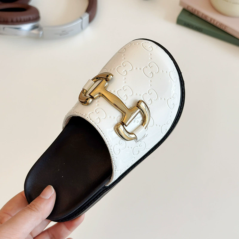 Baby Fashion Versatile Baotou Slippers for External Wear 2026 Summer Korean Edition New Children's Flat Slippers
