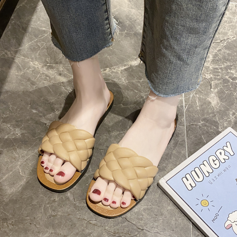 Slippers Women Summer Cross border E-commerce Popular One word slippers Fried Dough Twists fashion Roman style wear soft bottom