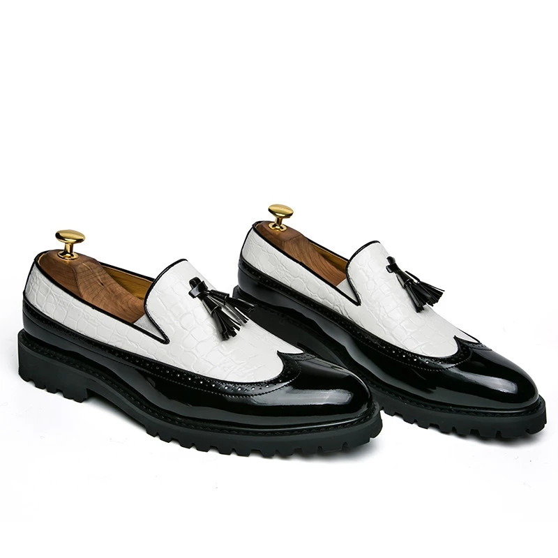 Fashion Tassel Business Shoes Men Breathable Leisure Soft Leather Pointed Dress Wedding Shoes Men Loafers Moccasins Formal