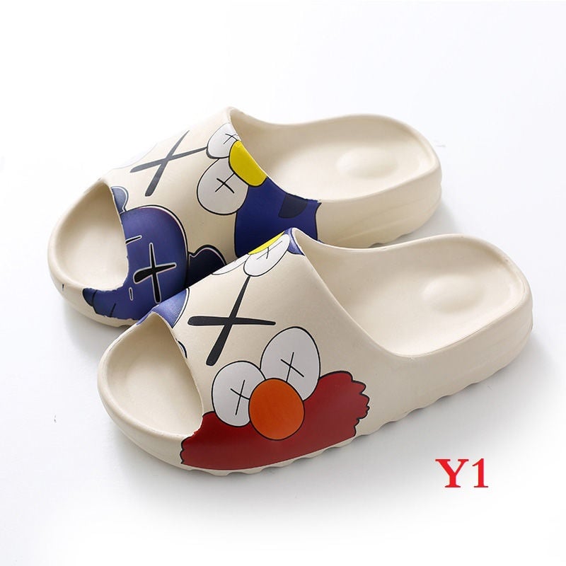 Men Women Yeezy Similar Sides Slippers Graffiti Sesame Street Skull Pattern Beach Shoes Sandals Indoor Outdoor Slipper