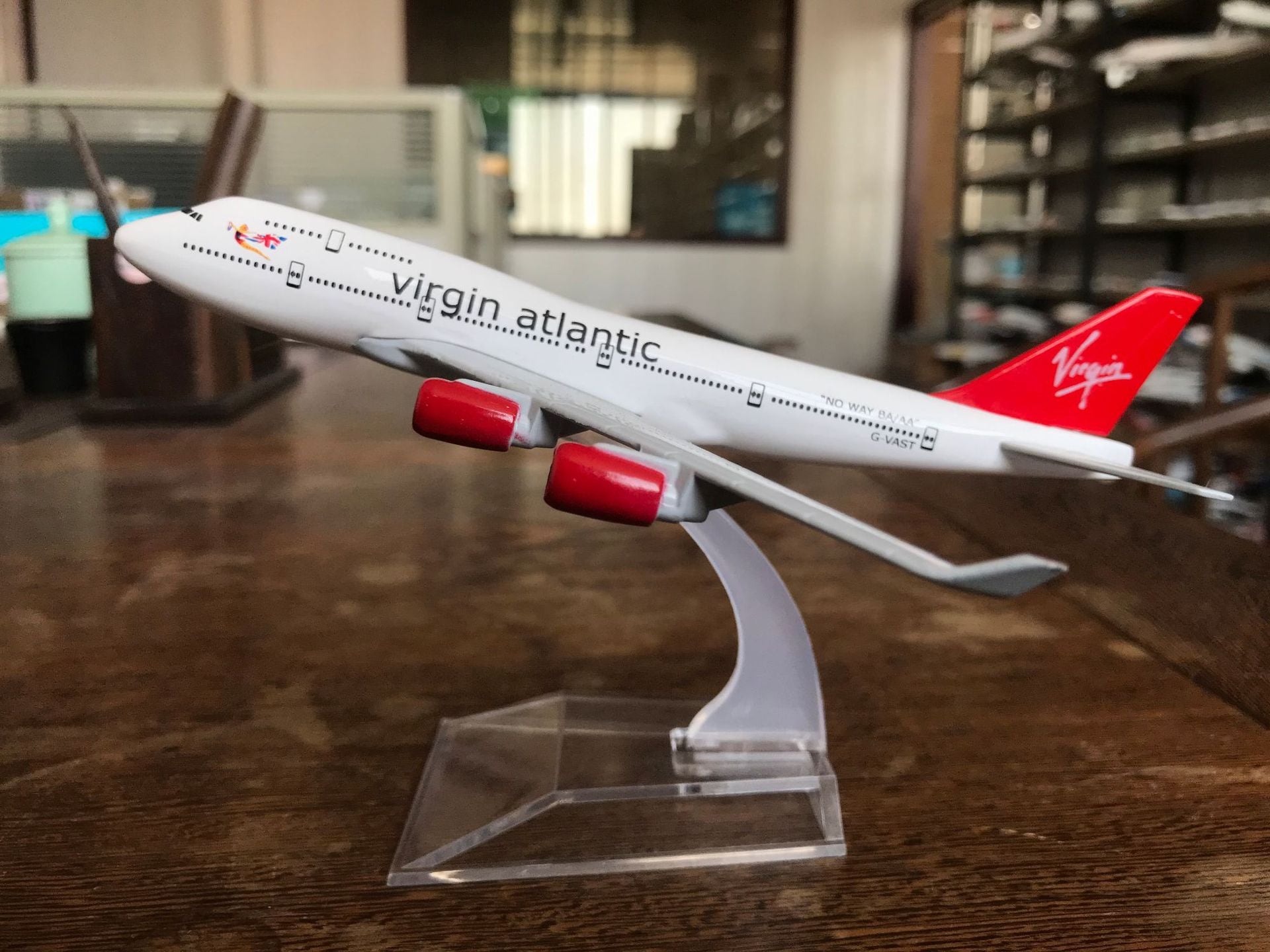 New Original model a380 airbus Boeing 747 airplane model aircraft Diecast Model Metal 1:400 airplane toy Gift collection