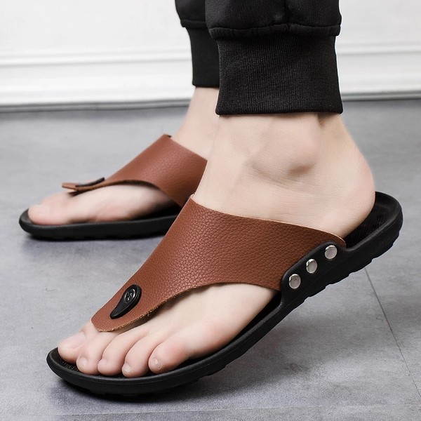 Business Slippers Men Leather Flip Flops Summer Leisure Shoes Rivet Outdoor Non-Slip Big Size Slipper Male Slides Flat Platform