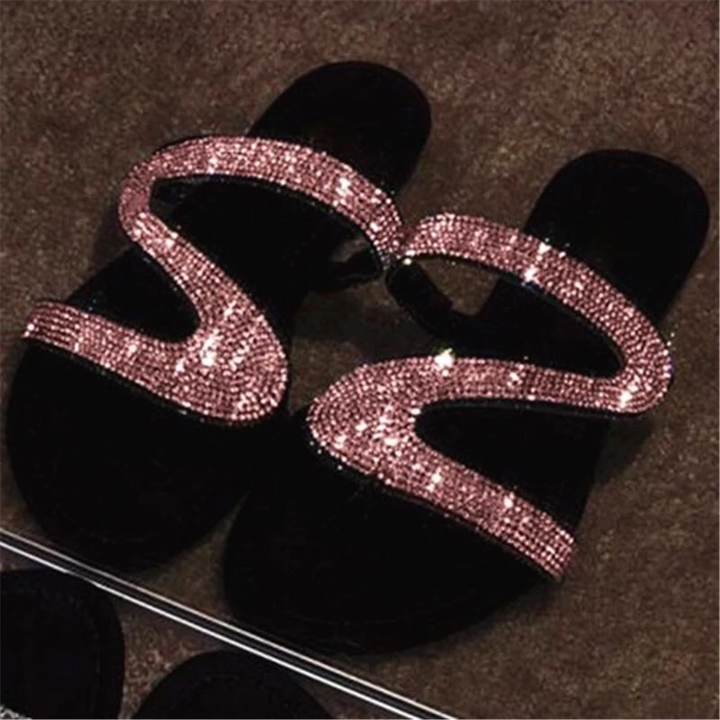 Summer Home Slippers Rhinestone Beach Slippers Women Rivet Sandals Outdoor Wild Soft Surface Flat Bottom Non-slip Flip Flop