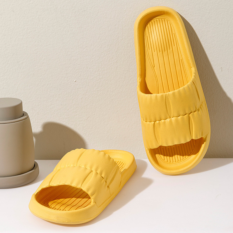 Soft Bottom Slippers for Women Home Bathroom Home Bath Non-slip Couple Summer Sandals for Men Summer Wear Comfortable