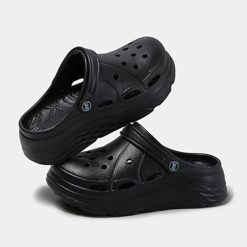 Women's Fashion Platform Sandals Summer 2025 Thick Sole Soft Eva Clogs Garden Shoes for Women Hollow Out Non Slip Beach Sandals