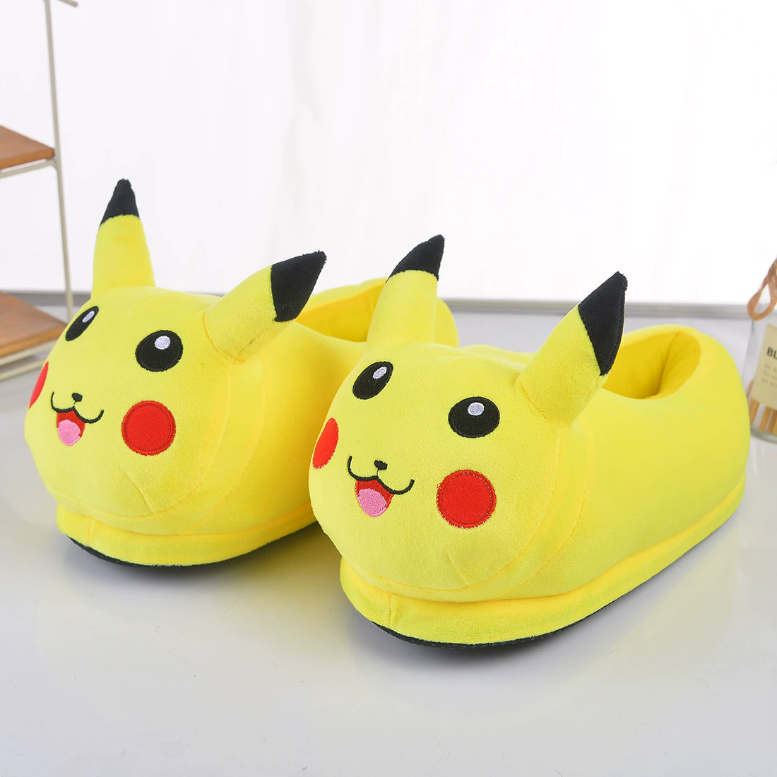 Women's Winter Home Cotton Slippers Cute Little Yellow Guy 3D Eye Plush Slippers Indoor Warm House Animal Slippers Women Slides