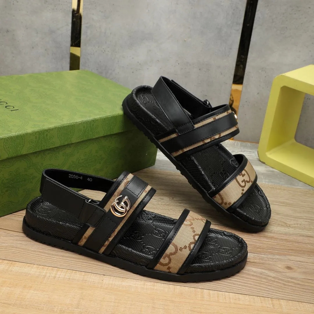 2024 Sandals for Men in Europe, America, Home, Super Soft Instagram, Europe, America, England, Horse Titles Buckle Slippers
