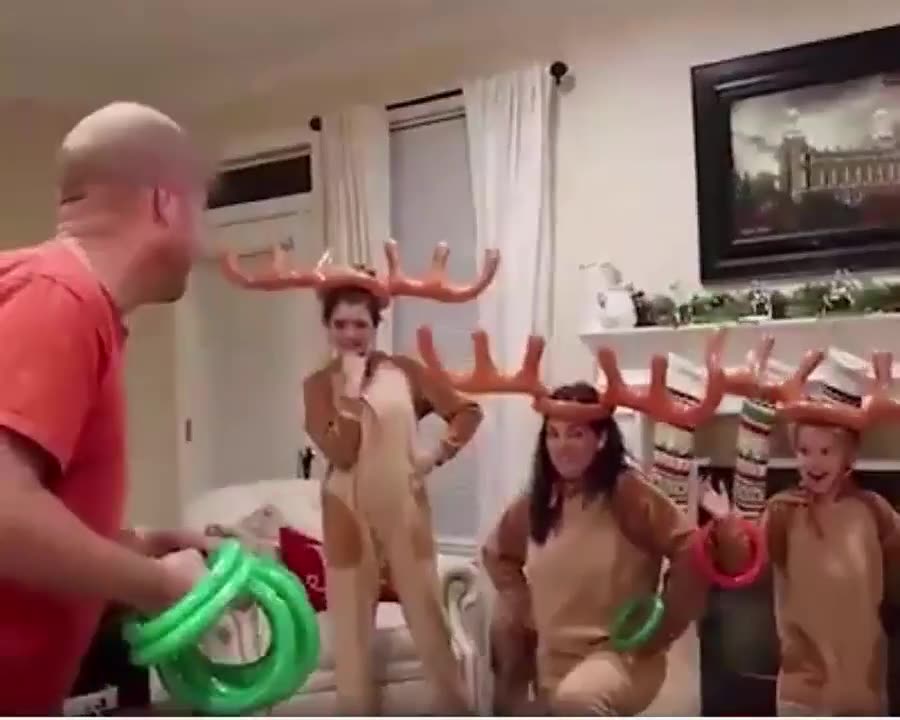 Christmas Game Inflatable Santa Funny Reindeer Antler Hat Ring Toss Christmas kids Gift New Year Christmas Outdoor Inflated toys