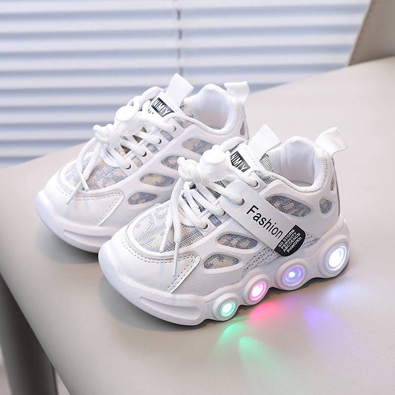 Kids Shoes Boys LED Sneakers Waterproof Light Shoes Children Luminous Sport Casual Shoes Sneakers Breathable School Trainers