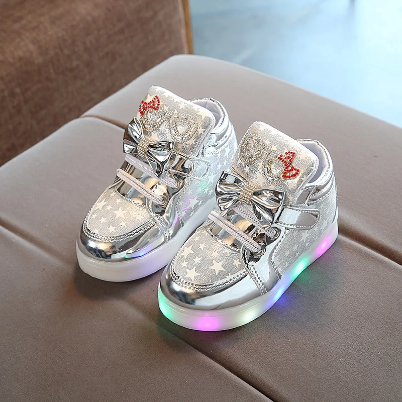 Children's Led Sneakers Girls Cute Glowing Princess Shoes Toddler Luminous Non-slip Footwear Kids Soft Bottom Lighted Sneakers