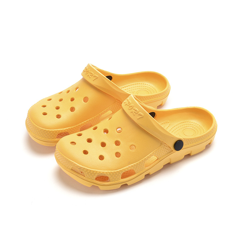 Summer slippers ladies thick-soled sandals non-slip hole shoes massage slippers Korean couple beach shoes garden shoes