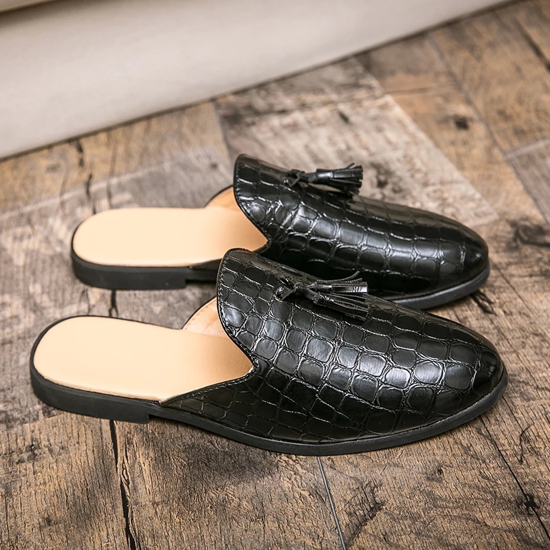 Black patent leather crocodile men half shoes slippers Baotou sandals and slippers small leather shoes foot tassel shoes