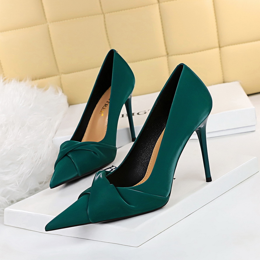Female Korean version elegant banquet high-heeled slimming shallow mouth pointed bow single shoes