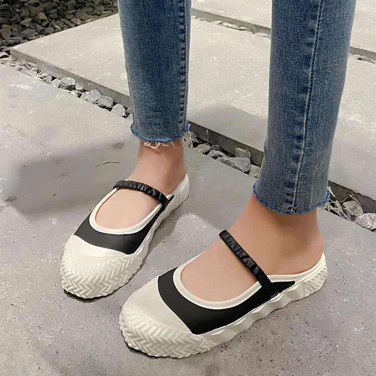 Big toe shoes, fairy style, one foot on Baotou sandals and slippers, wearing internet red slippers on the outside, cross-border