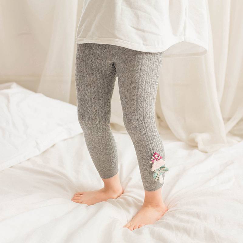 New children's knitted cotton cartoon girls leggings baby cropped pants