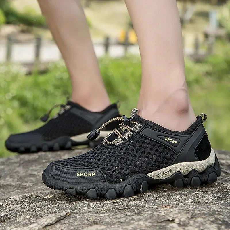 Men Breathable Sneakers New Fashion Shoes for Men Climbing Hiking Shoes Men Outdoor Beach Wading Shoes Barefoot Sneakers