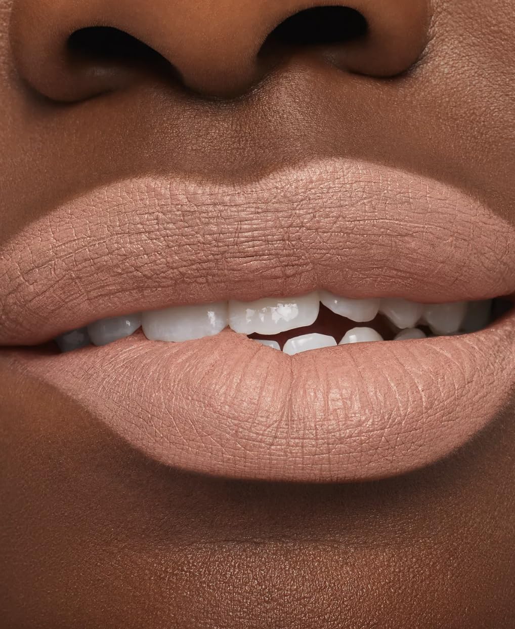 MAC Macximal Silky Matte Lipstick Honeylove, rose