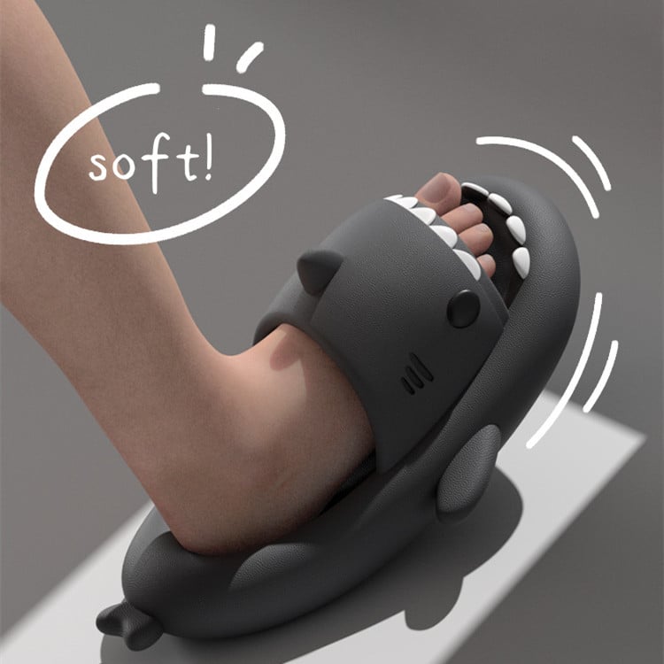 New Summer SlippersLovely Shark Shape Slides Outdoor Women Shoes Kids Children Flip Flops Men Couples Cartoon EVA chaussons