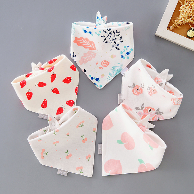 New baby saliva towel baby triangle scarf children cartoon bib bib eating pocket maternal and child supplies
