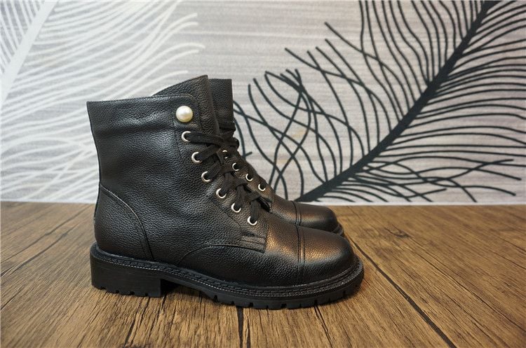Martin boots female British wind new bootsboots handsome breathable autumn and winter thick black motorcycle boots