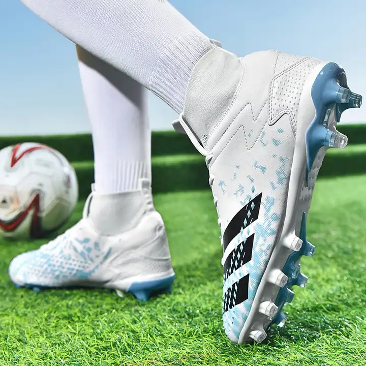 New Arrivals Training Football Shoes Low Ankle Spike Soccer Shoes Turf Football Cleats Shoes