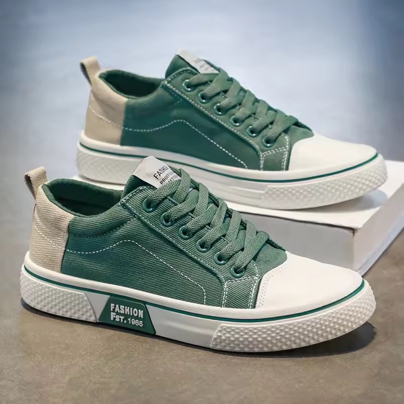 Mens Shoes New Mens Canvas Shoes Comfortable Plus Size 39-44 Skateboarding Shoes Wear Resistant Fashion Men Casual Sneakers