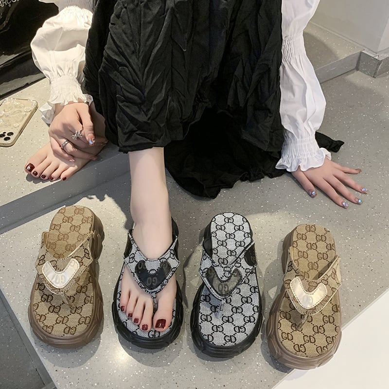 Women's Thick Sole Letter Slippers New Product Popular Fashion Versatile Street Shooting Fairy Style Herringbone Slippers