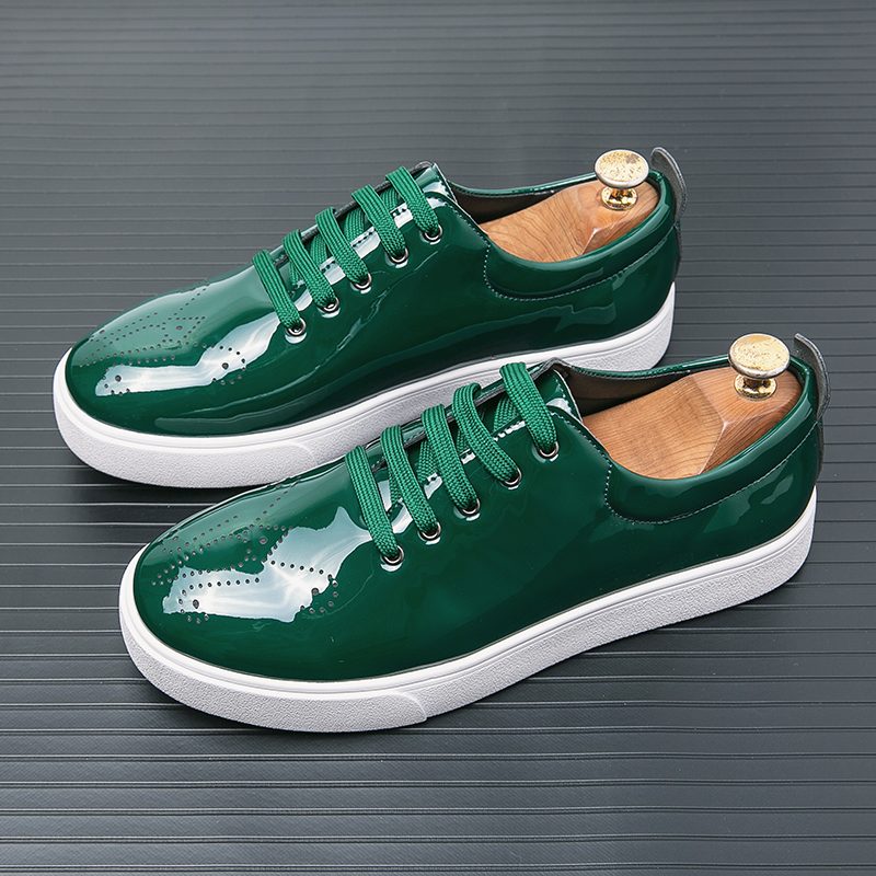 winter New mirror face Patent Leather Casual Shoes Men's Lace-Up Sneakers Green Carved Designer Leather Shoes