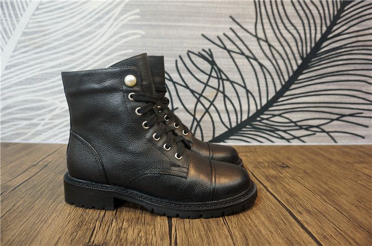 Martin boots female British wind new bootsboots handsome breathable autumn and winter thick black motorcycle boots