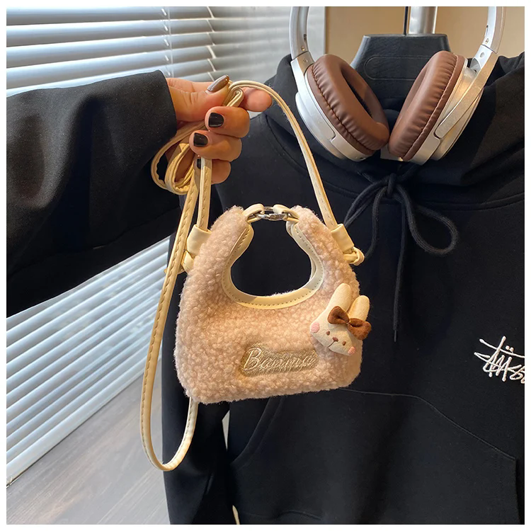 Fluffy Mini Handbags Embroidery Cute Letters Print Rabbit Appliques Fleece Crossbody Bag Casual Female Lipstic Messenger Packs