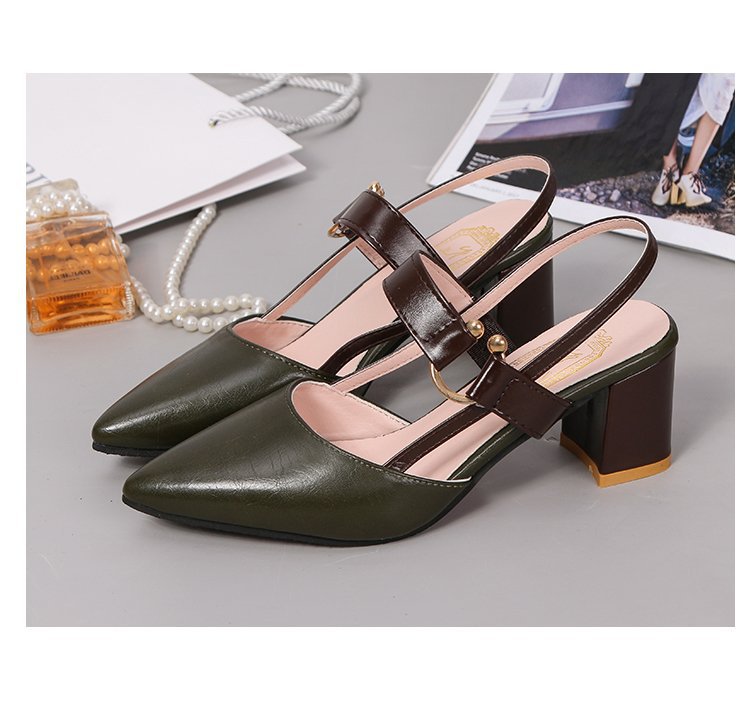 2023 Spring/Summer New Single Shoe Women's Pointed Thick Heel Baotou Women's Shoes Mid Heel Button High Heel Shoes