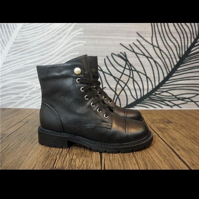 Martin boots female British wind new bootsboots handsome breathable autumn and winter thick black motorcycle boots