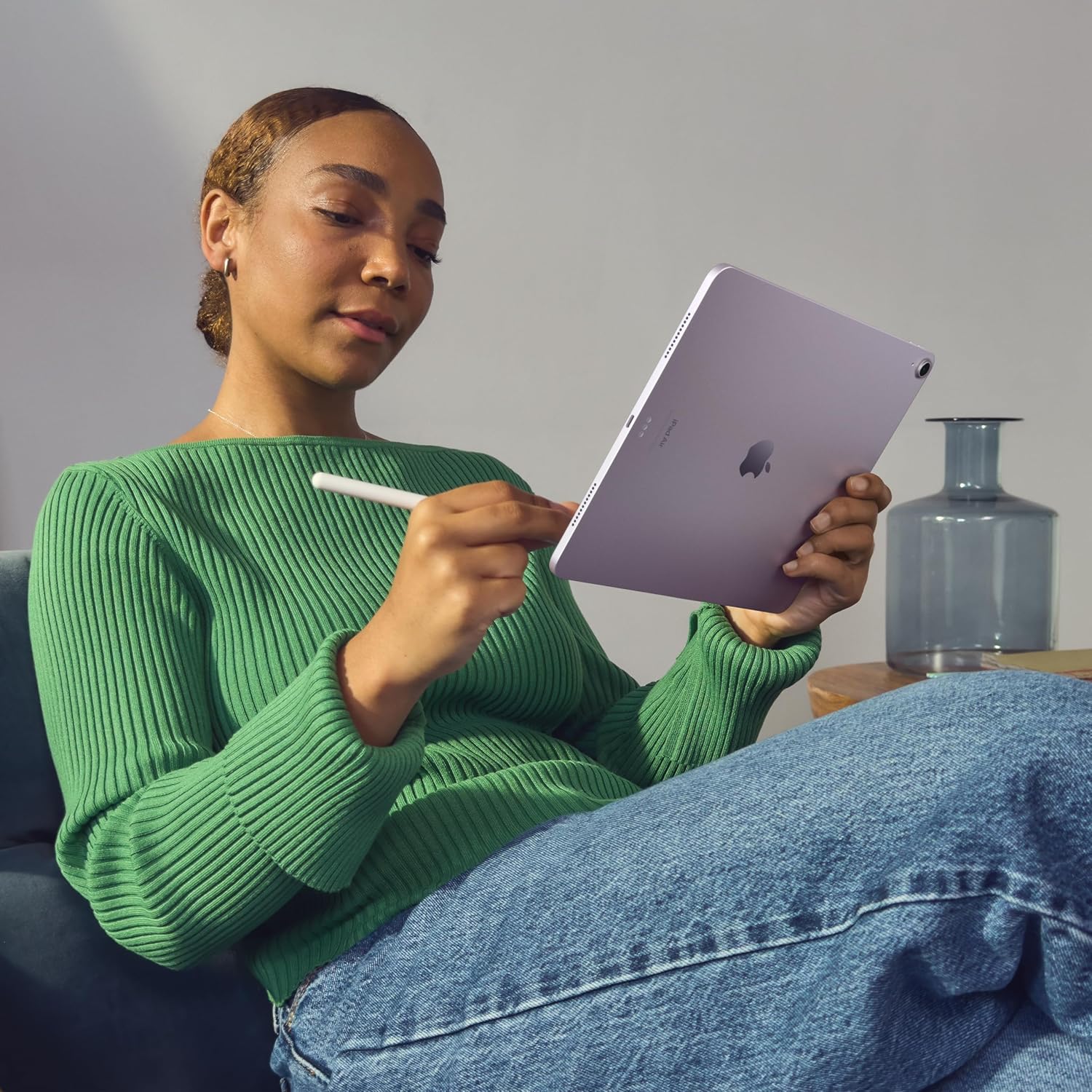 Apple iPad Air 11-inch (M2): Built for Apple Intelligence, Liquid Retina Display, 512GB, 12MP Front/Back Camera, Wi-Fi 6E, Touch ID, All-Day Battery L