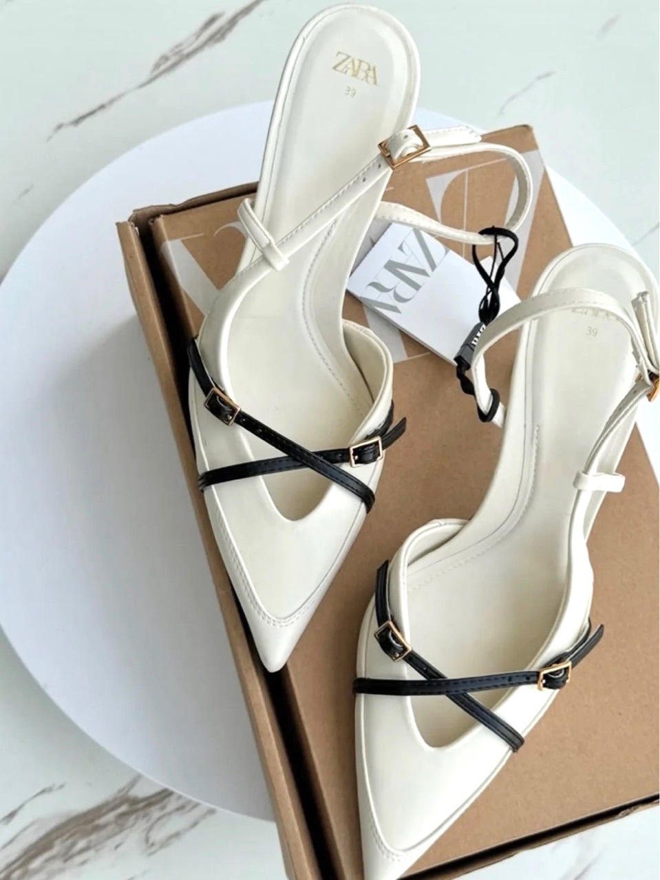 New cross thin strap high-heeled shoes with pointed edges that look slim, patent leather thin heels, cross buckle strap toe caps
