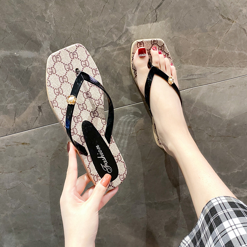 Summer sandals, beach sandals, fashionable women's slippers, outdoor slippers, casual flip flops for women