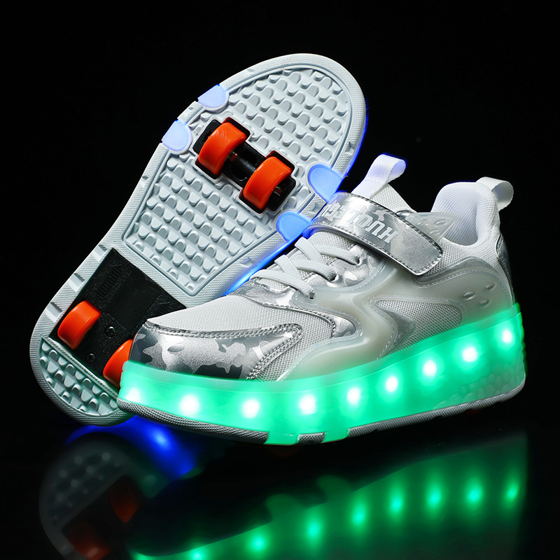 Hiking shoes, four-wheel automatic roller skates, roller shoes with shoelaces and wheels, student roller skates