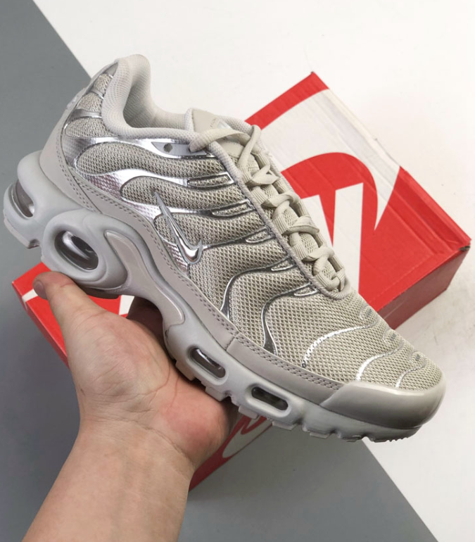 Nike Air Max TN Plus Breathable Full Foot Air Cushioned Running Shoe