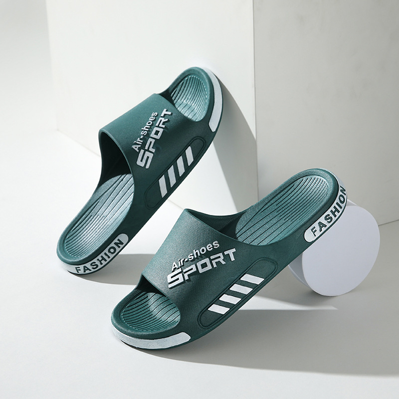 1 pair of men's sandals and slippers Outdoor indoor home Men's anti slip Student couple sandals and slippers Men